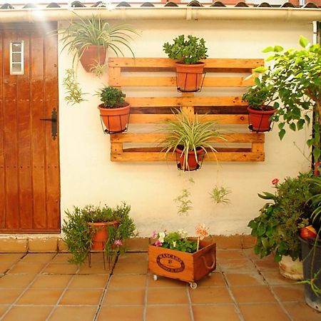 Capellades Habitacion Con Patio En Piso Compartido المظهر الخارجي الصورة